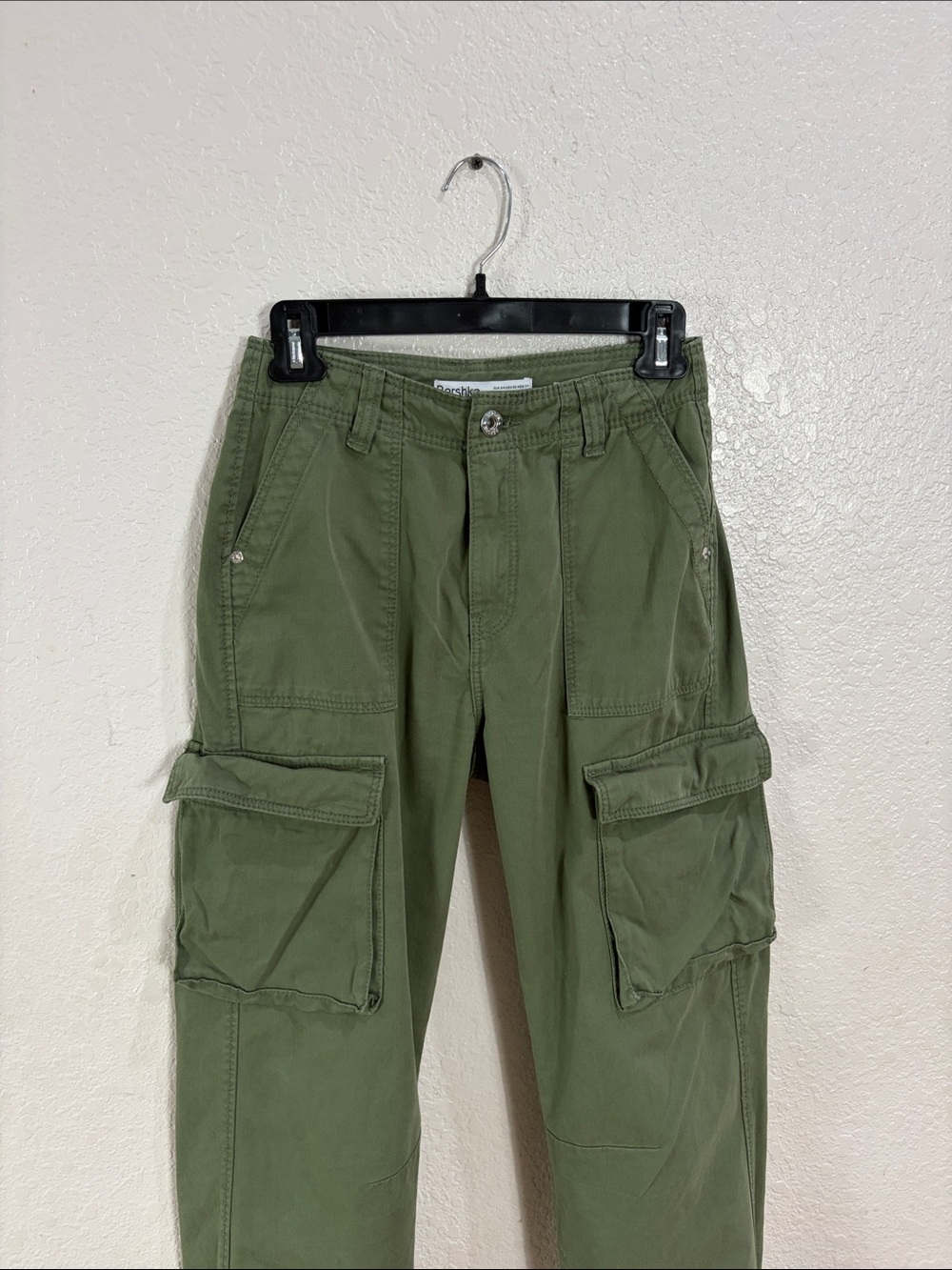 Bershka ,Size 2,Olive Green Cargo Pants - Classic Utility Style - Picture 3 of 17